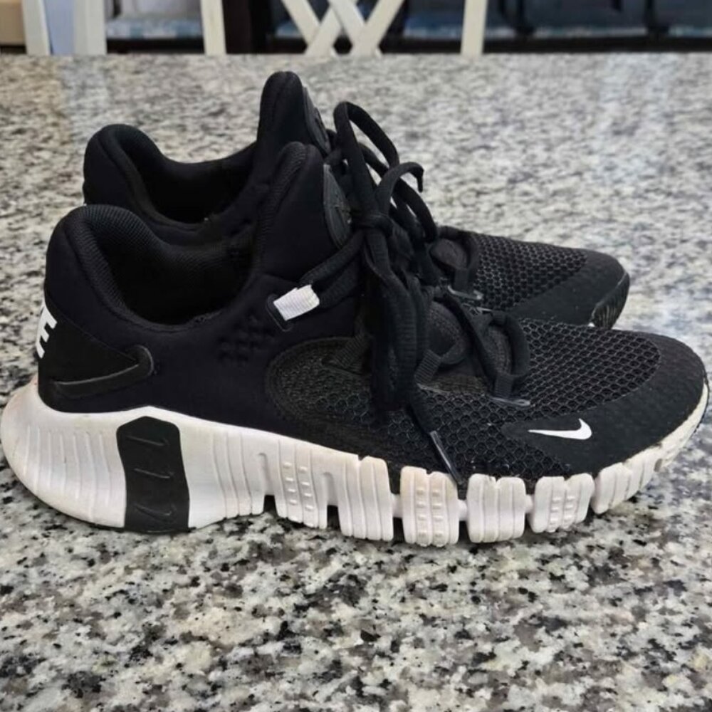 Nike Metcon 4 womens size 8